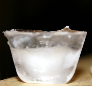 Stalagmite obtenue avec une orgonite de poche